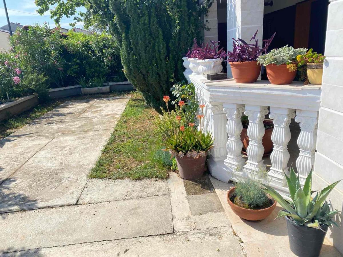 Apartmani Jelena Crikvenica Exteriör bild