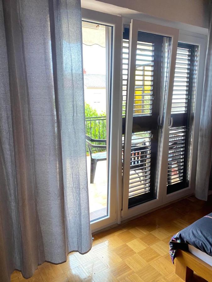 Apartmani Jelena Crikvenica Exteriör bild